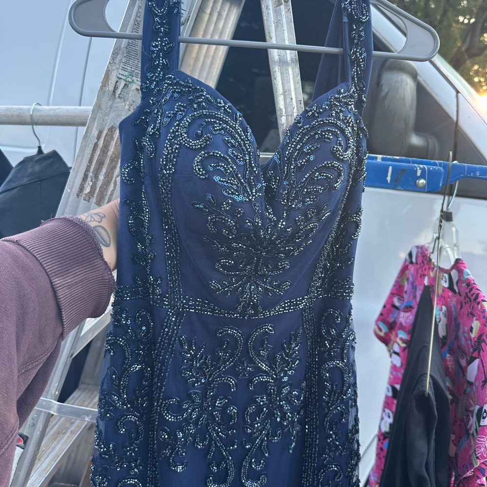 Elegant Navy Embellished Prom Dress